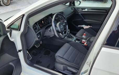 Volkswagen Golf R VII, 2020 год, 4 200 000 рублей, 9 фотография