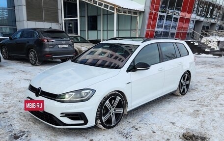 Volkswagen Golf R VII, 2020 год, 4 200 000 рублей, 2 фотография