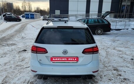 Volkswagen Golf R VII, 2020 год, 4 200 000 рублей, 7 фотография