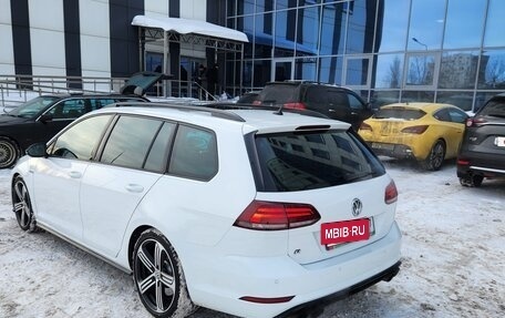 Volkswagen Golf R VII, 2020 год, 4 200 000 рублей, 8 фотография