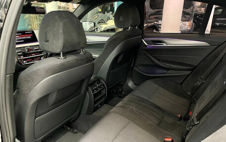 BMW 5 серия, 2018 год, 3 350 000 рублей, 9 фотография