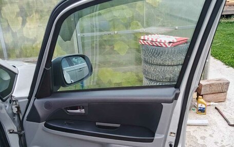 Suzuki SX4 II рестайлинг, 2008 год, 750 000 рублей, 13 фотография