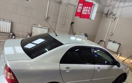 Toyota Corolla, 2004 год, 650 000 рублей, 4 фотография