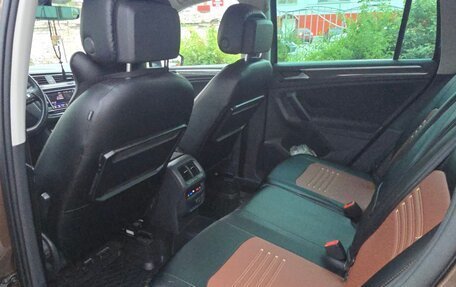 Volkswagen Tiguan II, 2017 год, 2 500 000 рублей, 6 фотография