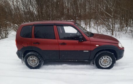 Chevrolet Niva I рестайлинг, 2011 год, 425 000 рублей, 2 фотография