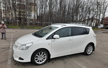 Toyota Verso I, 2011 год, 1 020 000 рублей, 3 фотография