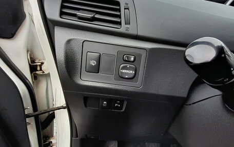 Toyota Verso I, 2011 год, 1 020 000 рублей, 23 фотография