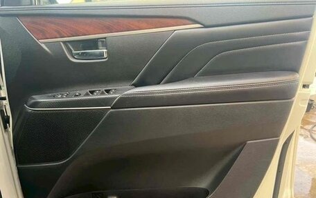 Mitsubishi Delica D:5 I, 2022 год, 2 510 000 рублей, 19 фотография