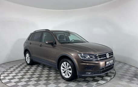 Volkswagen Tiguan II, 2020 год, 2 497 000 рублей, 3 фотография