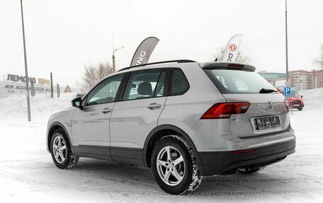 Volkswagen Tiguan II, 2019 год, 1 890 000 рублей, 7 фотография