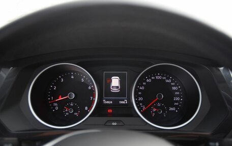 Volkswagen Tiguan II, 2019 год, 1 890 000 рублей, 13 фотография