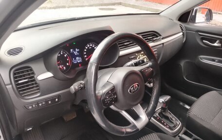 KIA Rio IV, 2018 год, 1 340 000 рублей, 10 фотография