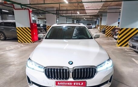 BMW 5 серия, 2020 год, 5 999 000 рублей, 6 фотография