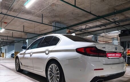 BMW 5 серия, 2020 год, 5 999 000 рублей, 2 фотография