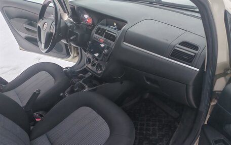 Fiat Linea, 2011 год, 300 000 рублей, 6 фотография