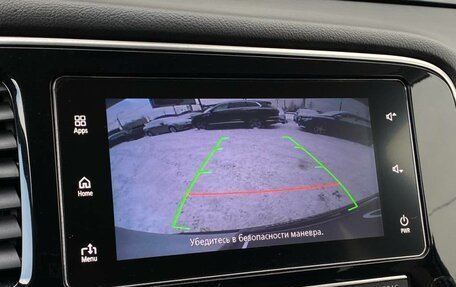 Mitsubishi Outlander III рестайлинг 3, 2019 год, 1 926 800 рублей, 18 фотография