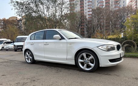 BMW 1 серия, 2011 год, 810 000 рублей, 2 фотография