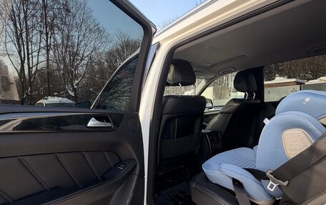 Mercedes-Benz GL-Класс, 2015 год, 3 000 000 рублей, 10 фотография