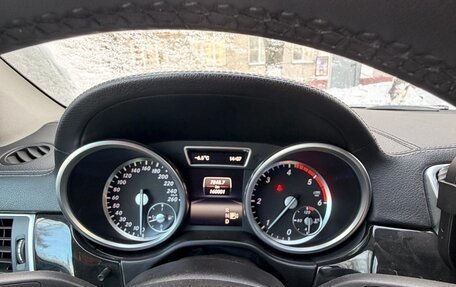 Mercedes-Benz GL-Класс, 2015 год, 3 000 000 рублей, 21 фотография