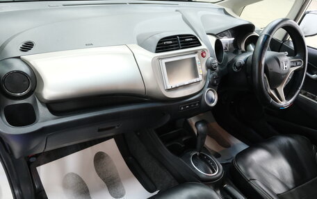 Honda Fit III, 2011 год, 979 000 рублей, 21 фотография