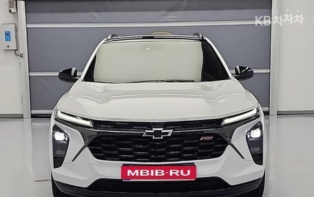 Chevrolet Trax, 2023 год, 1 650 000 рублей, 2 фотография