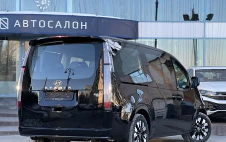 Hyundai Staria, 2024 год, 8 890 000 рублей, 3 фотография