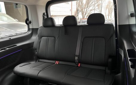 Hyundai Staria, 2024 год, 8 890 000 рублей, 11 фотография