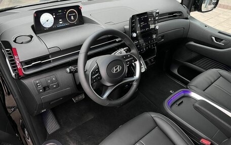 Hyundai Staria, 2024 год, 8 890 000 рублей, 9 фотография