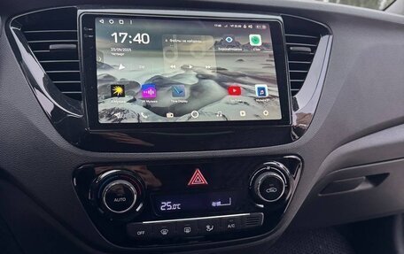 Hyundai Solaris II рестайлинг, 2017 год, 1 333 000 рублей, 8 фотография