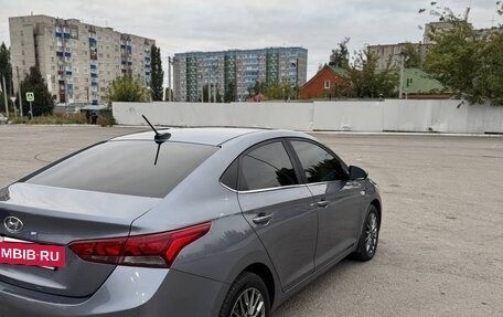 Hyundai Solaris II рестайлинг, 2017 год, 1 333 000 рублей, 5 фотография