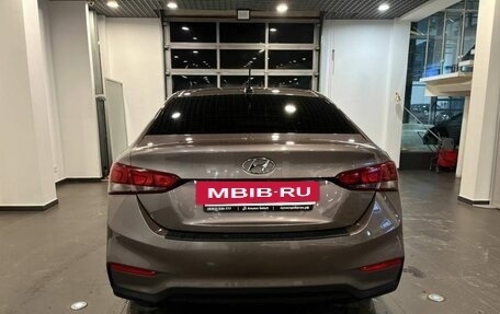 Hyundai Solaris II рестайлинг, 2018 год, 1 200 000 рублей, 4 фотография