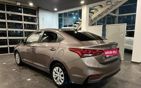 Hyundai Solaris II рестайлинг, 2018 год, 1 200 000 рублей, 5 фотография