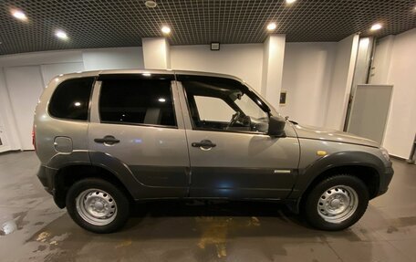 Chevrolet Niva I рестайлинг, 2013 год, 490 000 рублей, 2 фотография
