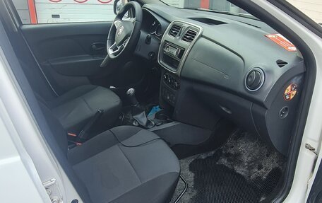 Renault Logan II, 2019 год, 550 000 рублей, 4 фотография