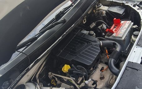 Renault Logan II, 2019 год, 550 000 рублей, 7 фотография