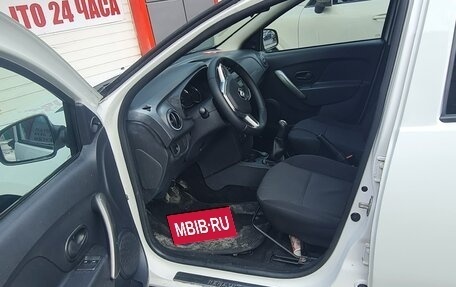 Renault Logan II, 2019 год, 550 000 рублей, 3 фотография