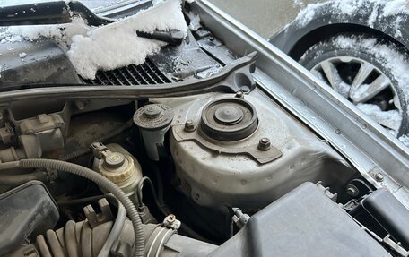 Toyota Avensis III рестайлинг, 2000 год, 290 000 рублей, 14 фотография