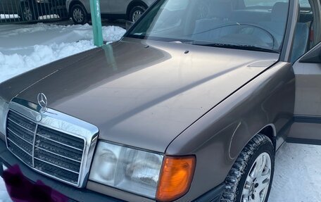 Mercedes-Benz W124, 1987 год, 460 000 рублей, 10 фотография