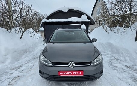 Volkswagen Golf VII, 2018 год, 1 550 000 рублей, 2 фотография