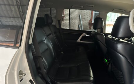 Toyota Land Cruiser 200, 2012 год, 3 200 000 рублей, 12 фотография