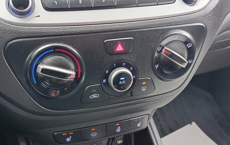 Hyundai Solaris II рестайлинг, 2017 год, 1 240 000 рублей, 26 фотография