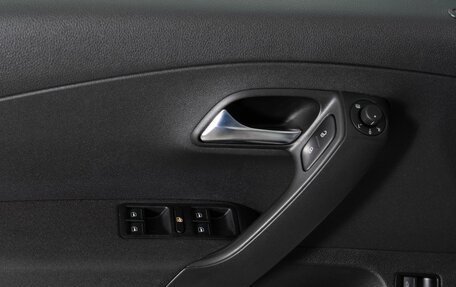 Volkswagen Polo VI (EU Market), 2019 год, 1 350 000 рублей, 18 фотография