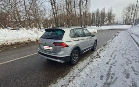 Volkswagen Tiguan II, 2020 год, 2 870 000 рублей, 5 фотография