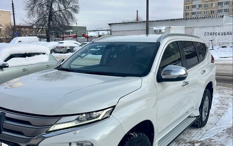 Mitsubishi Pajero Sport III рестайлинг, 2021 год, 3 000 000 рублей, 3 фотография