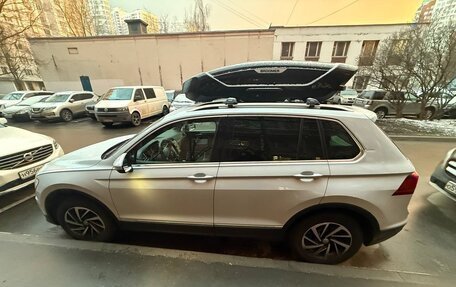 Volkswagen Tiguan II, 2018 год, 1 599 999 рублей, 6 фотография
