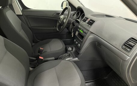 Skoda Yeti I рестайлинг, 2011 год, 909 000 рублей, 19 фотография