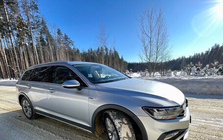 Volkswagen Passat B8 рестайлинг, 2020 год, 2 850 000 рублей, 17 фотография