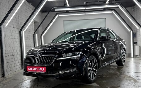 Skoda Superb III рестайлинг, 2025 год, 3 090 000 рублей, 1 фотография