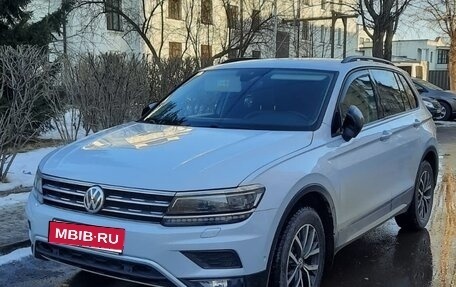 Volkswagen Tiguan II, 2019 год, 2 720 000 рублей, 1 фотография