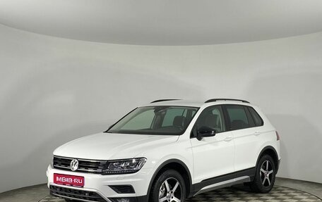 Volkswagen Tiguan II, 2019 год, 2 350 000 рублей, 1 фотография